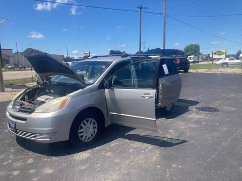 2004 Toyota Sienna LE 7 Passenger