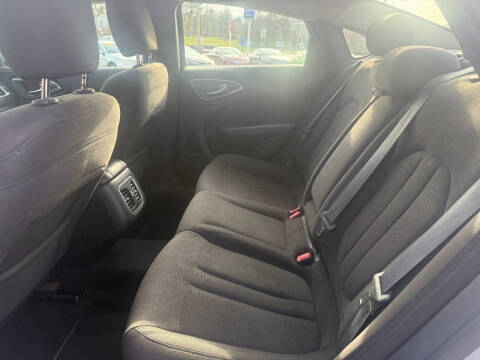 2015 Chrysler 200 Limited