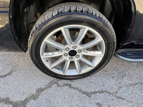 2011 Cadillac Escalade ESV Luxury