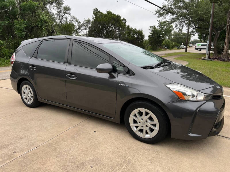 2015 Toyota Prius v Five