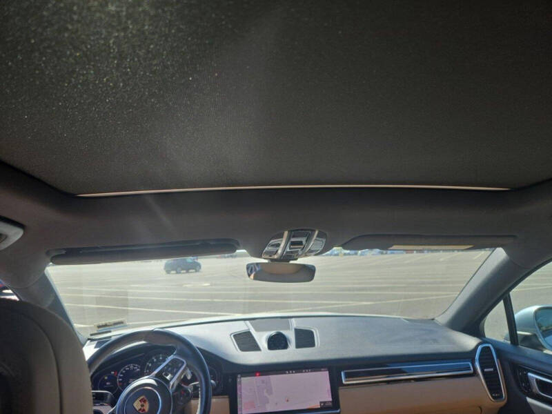 2021 Porsche Cayenne Coupe