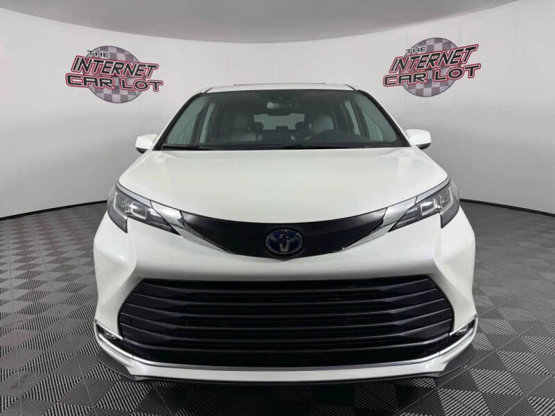 2021 Toyota Sienna XLE 7-Passenger