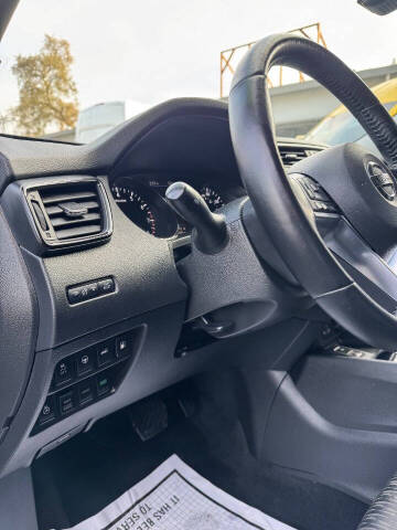 2019 Nissan Rogue SV