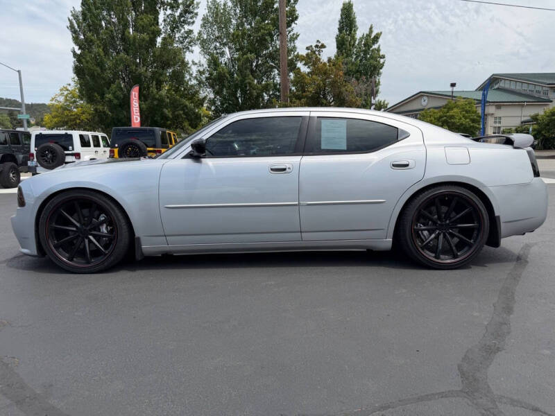 2007 Dodge Charger SRT-8