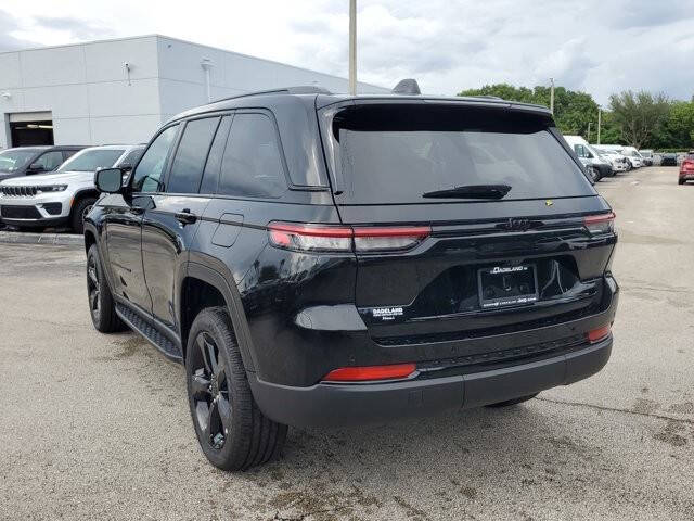 2024 Jeep Grand Cherokee Altitude