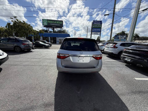 2011 Honda Odyssey EX-L w/DVD