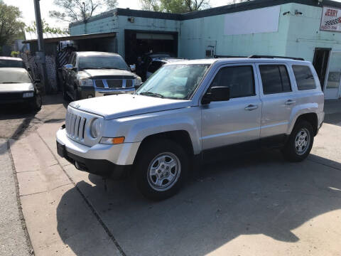 2011 Jeep Patriot for sale at Jerry & Menos Auto Sales in Belton MO