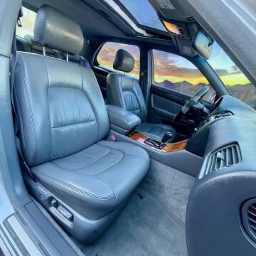 1998 Lexus LS 400