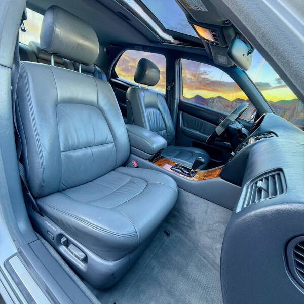 1998 Lexus LS 400