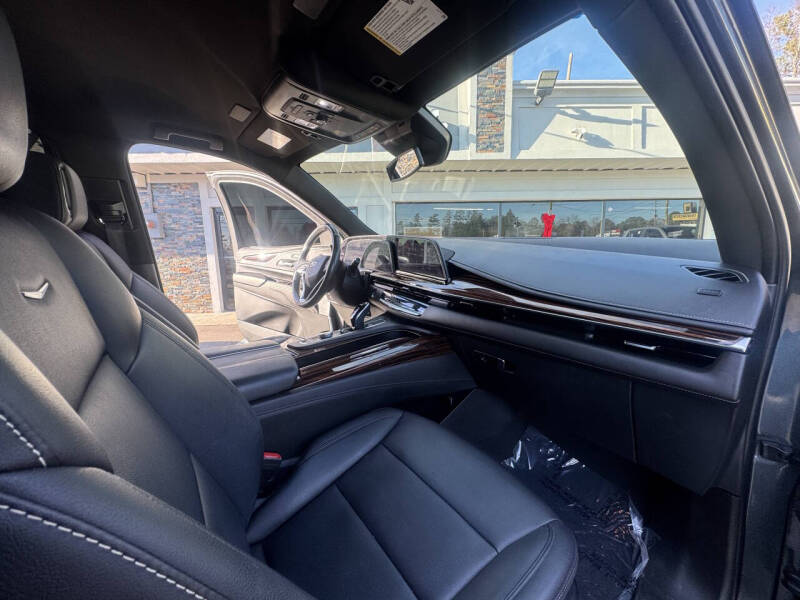 2021 Cadillac Escalade Luxury