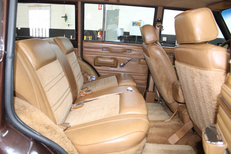 1986 Jeep Grand Wagoneer