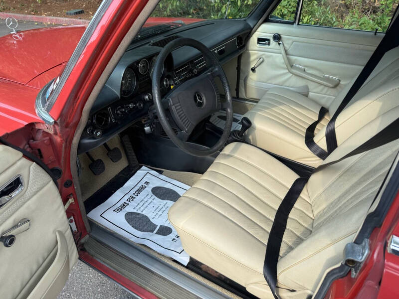 1973 Mercedes-Benz 220