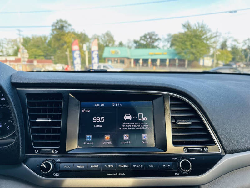 2018 Hyundai Elantra SEL