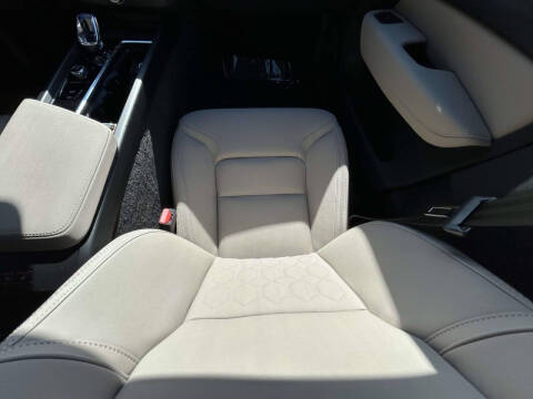 2026 Volvo XC60 B5 Core