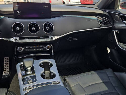 2022 Kia Stinger