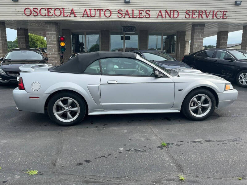 2003 Ford Mustang GT Deluxe