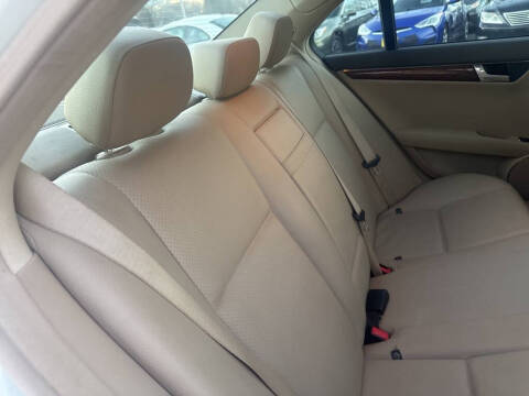 2011 Mercedes-Benz C-Class