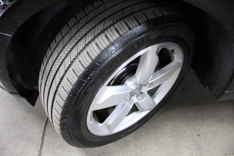 2011 Audi Q5 2.0T quattro Premium Plus