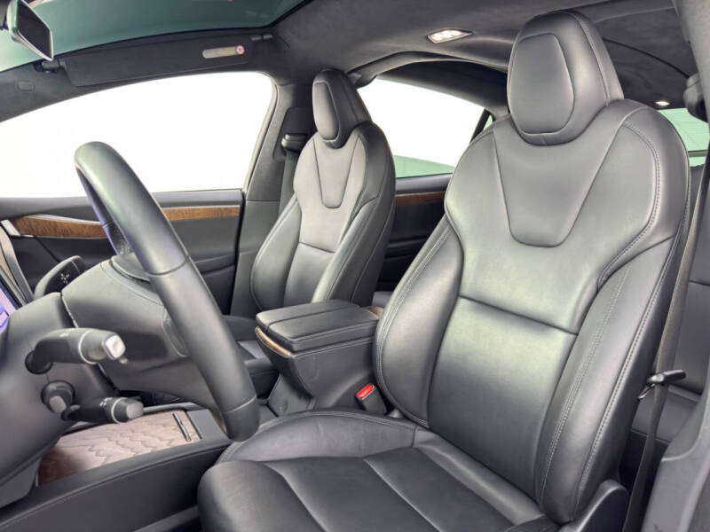 2020 Tesla Model X Long Range Plus