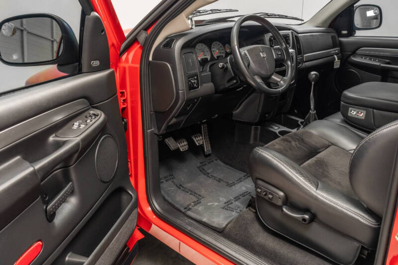 2004 Dodge Ram 1500 SRT-10