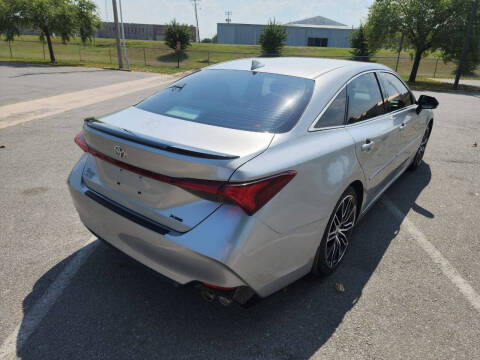 2020 Toyota Avalon XSE