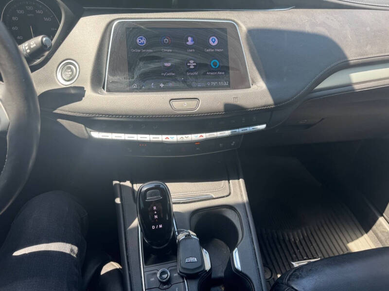 2020 Cadillac XT4 Premium Luxury