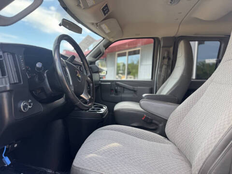 2016 Chevrolet Express LT 3500