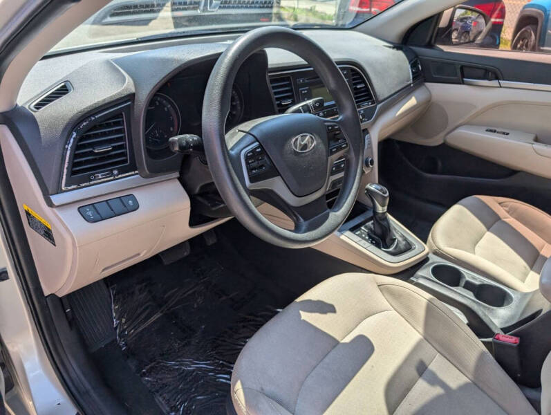 2017 Hyundai Elantra