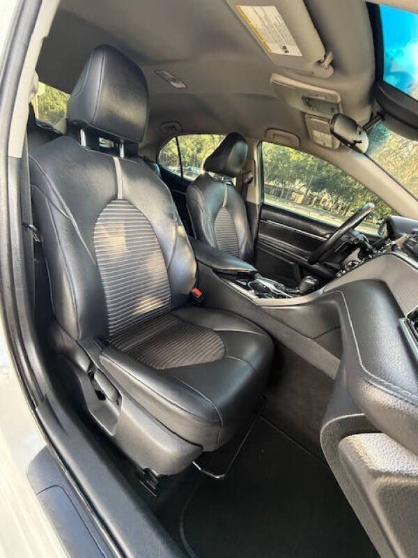 2018 Toyota Camry SE