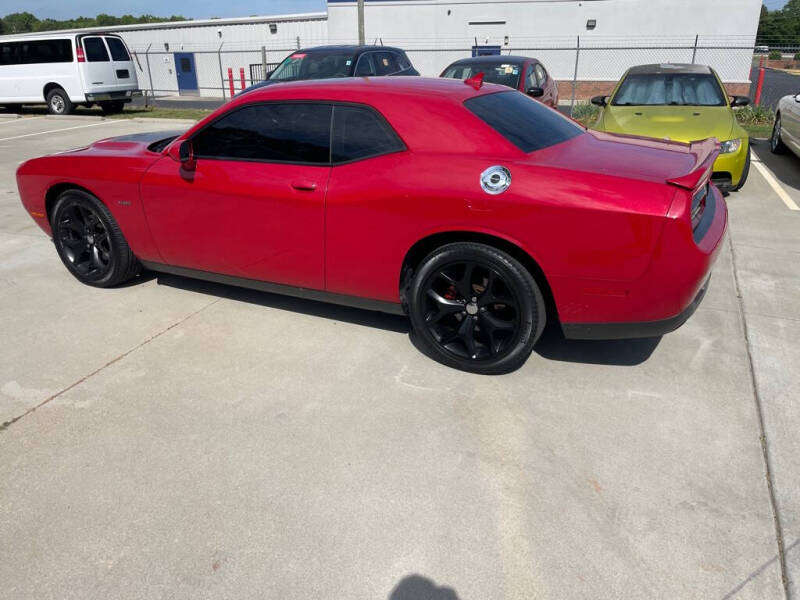 2016 Dodge Challenger R/T Plus