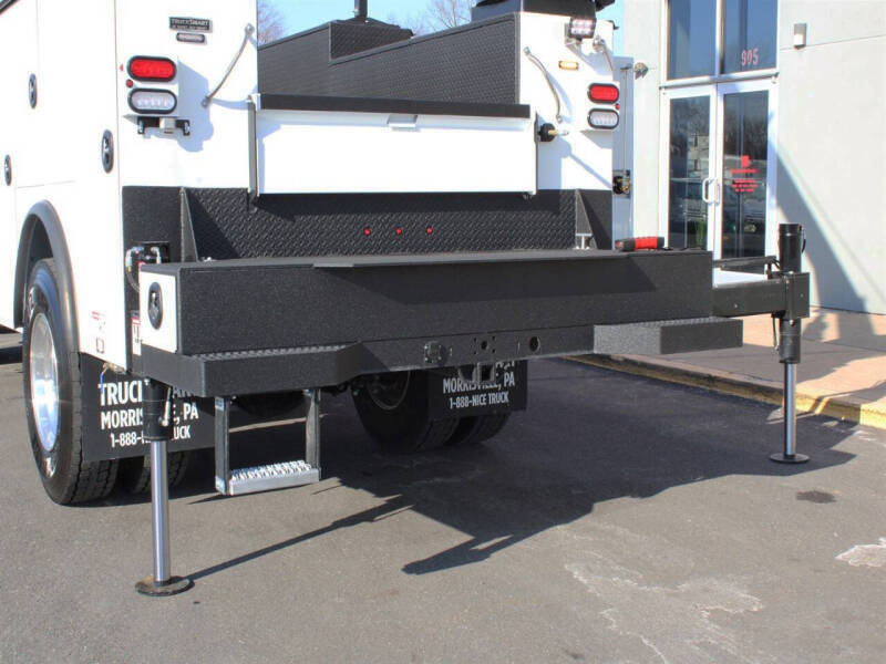 2026 Peterbilt 537