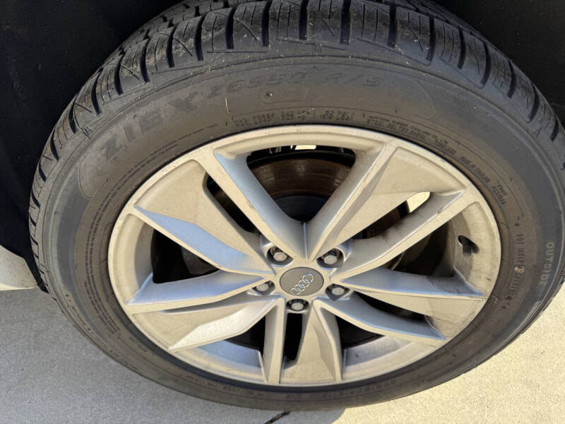 2017 Audi Q3 2.0T Premium Plus