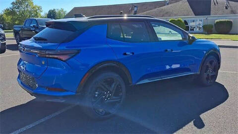 2025 Chevrolet Equinox EV RS