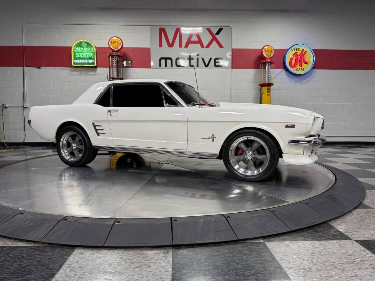 1966 Ford Mustang 5