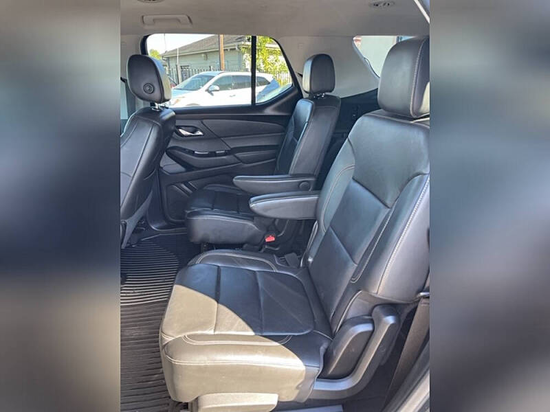 2020 Chevrolet Traverse RS