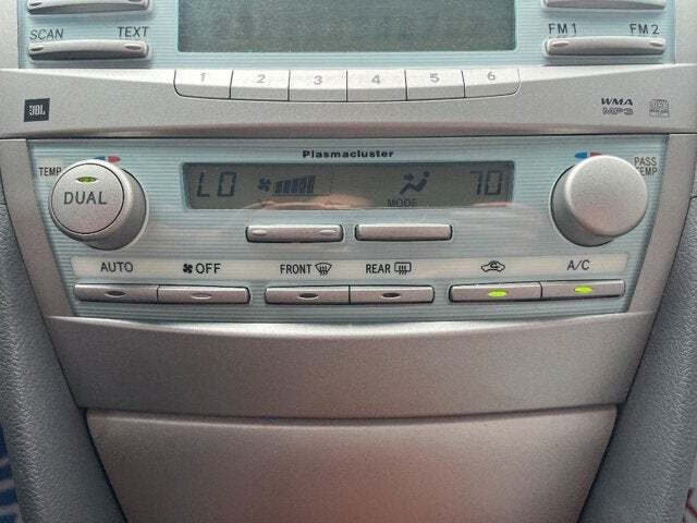 2009 Toyota Camry 17