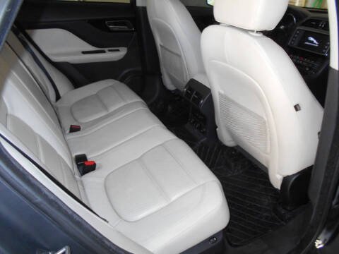 2017 Jaguar F-PACE 35t Prestige