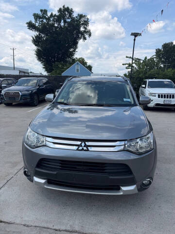 2015 Mitsubishi Outlander SE