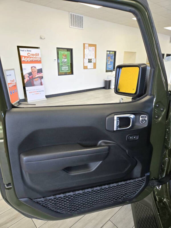 2022 Jeep Gladiator Sport