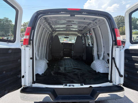 2020 Chevrolet Express 2500