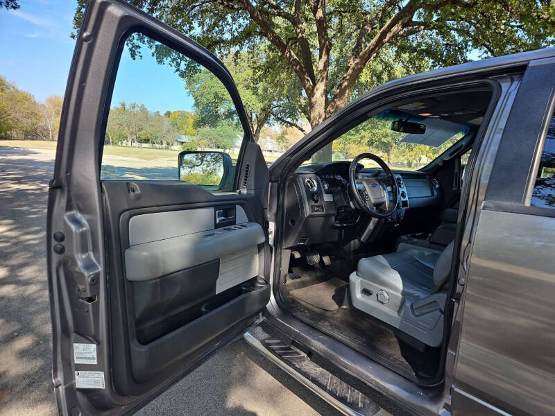 2014 Ford F-150 XLT photo 12