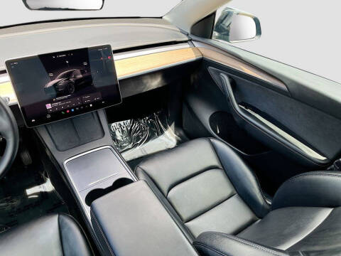 2024 Tesla Model Y Long Range