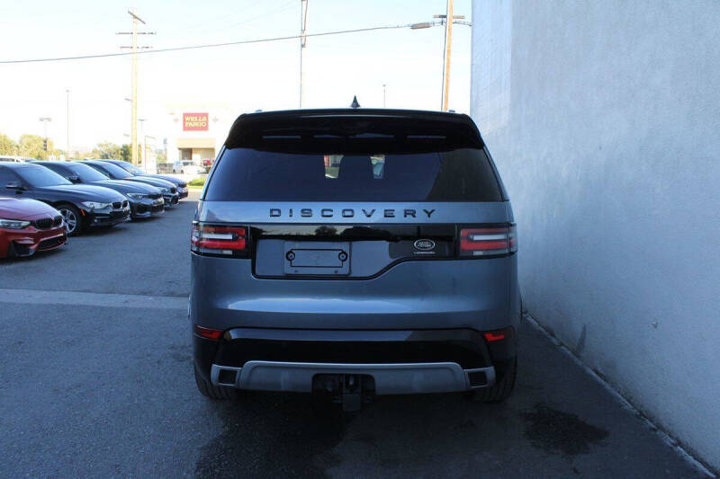 2020 Land Rover Discovery Landmark Edition