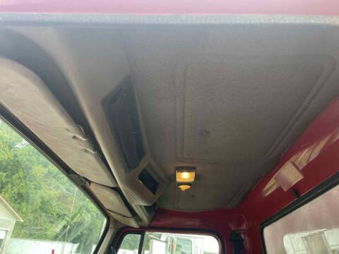 2001 International 4900