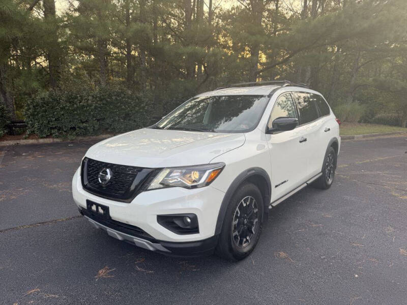 2020 Nissan Pathfinder SV