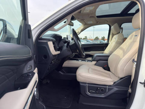 2024 Ford Expedition MAX Platinum