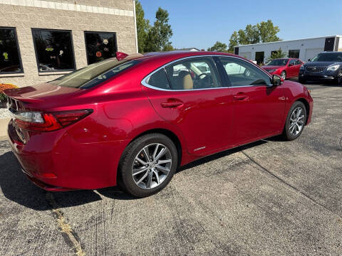 2016 Lexus ES 300h