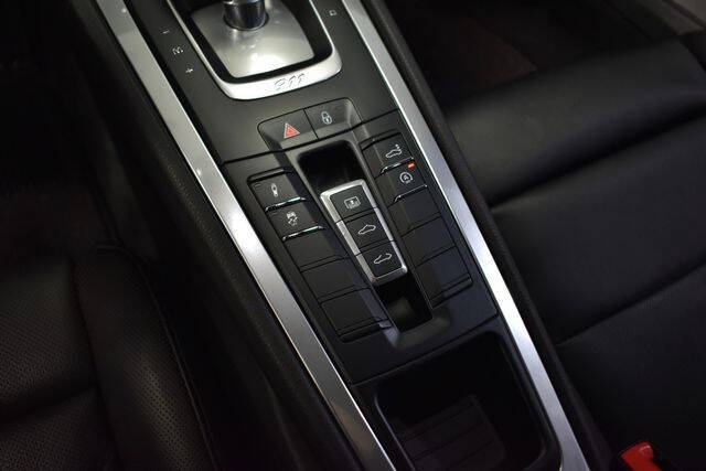 2017 Porsche 911 Carrera 4S