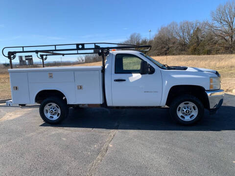 2011 Chevrolet Silverado 2500HD for sale at V Automotive in Harrison AR