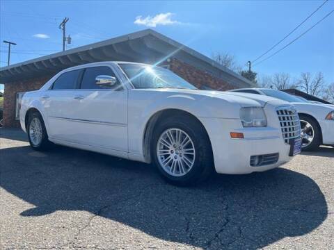 2010 Chrysler 300 for sale at PARKWAY AUTO SALES OF BRISTOL - Roan Street Motors in Johnson City TN